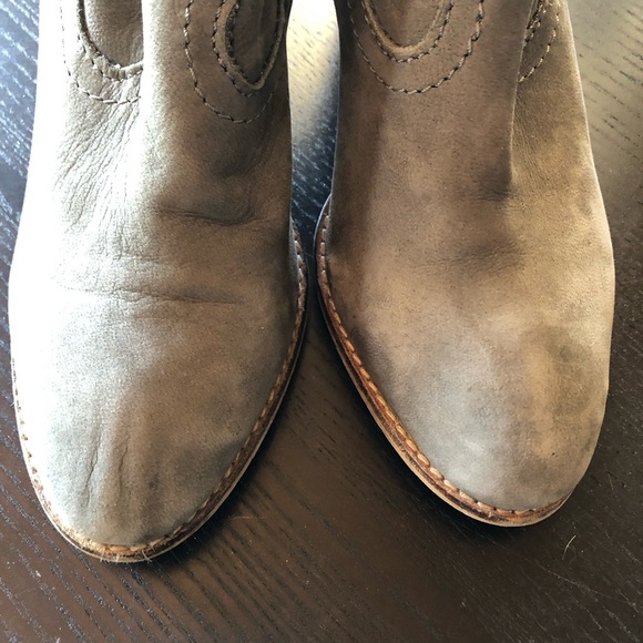 Rebels suede Stomp western style ankle boot greyish olive color wood heel 3” 7.5 - Picture 2 of 8